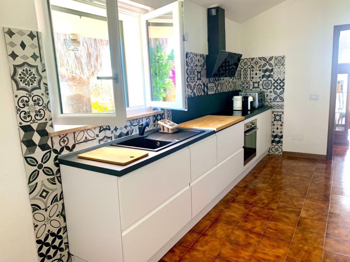 Villa Sunlight Sardegna 캐피타나 외부 사진